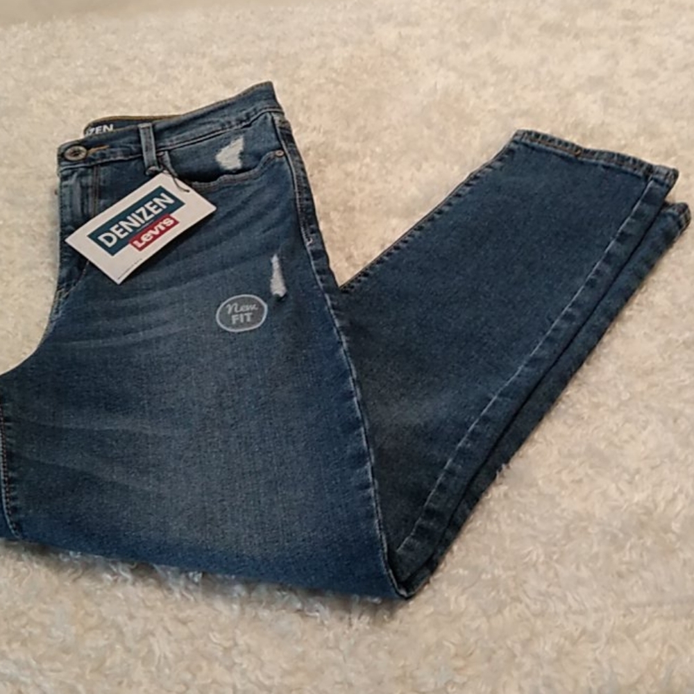 LEVI'S MOM Jeans - Picture 10 of 10